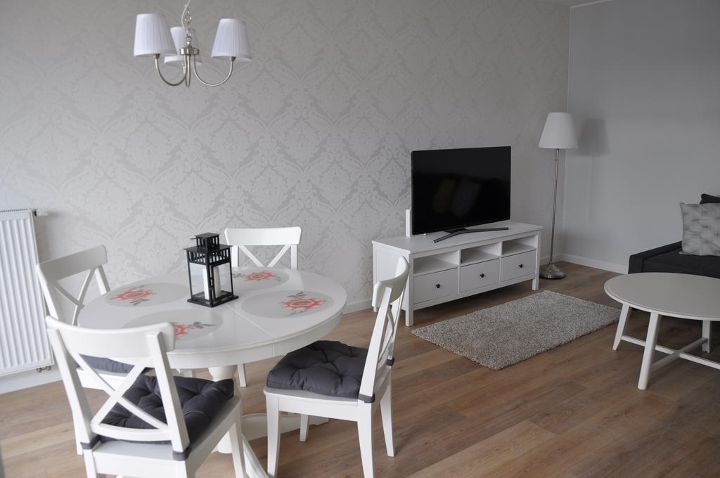 Holidays Home Apartamenty Chmielna Gdańsk Szoba fotó